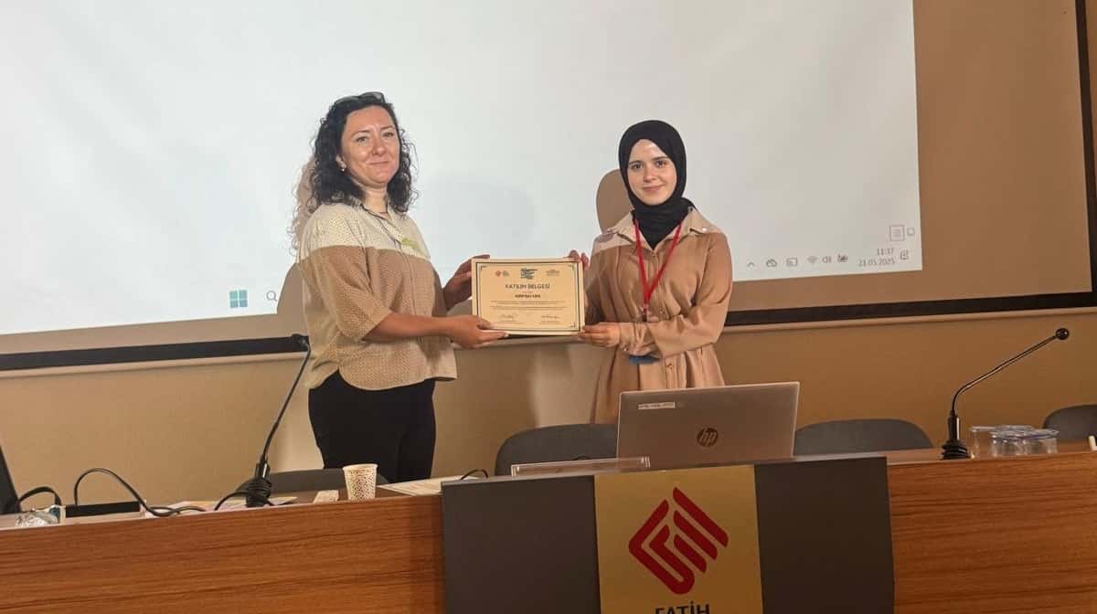 Our Research Assistant Nurevşah Kaya Presented a Paper at the Hagia Sophia Multidisciplinary Graduate Student Congress